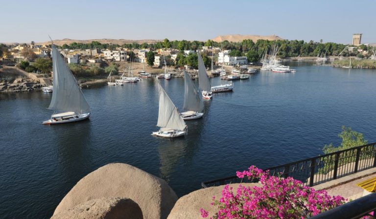 从酒店看阿斯旺